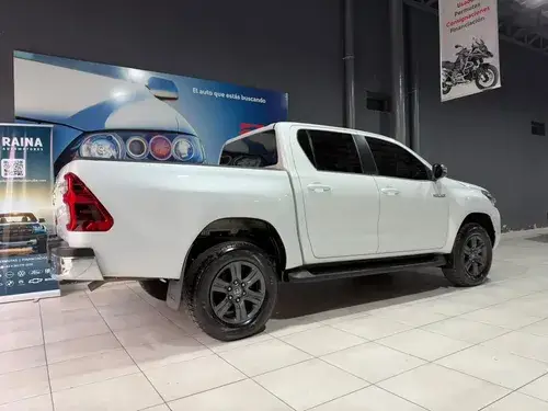 Toyota Hilux Pick-Up 2.8 Cd Srv 177cv 4x2 At 2024
