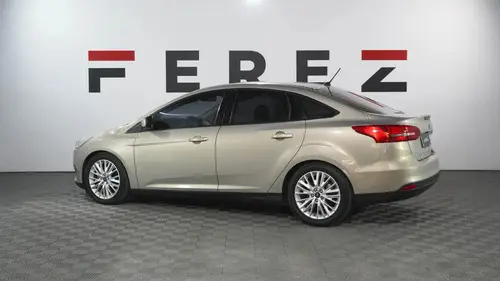 Ford Focus III 2.0 Sedan Se Plus At6 2019
