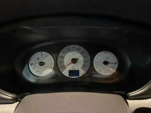 Renault Clio Clio 1.2 Pack 5 ptas 2010