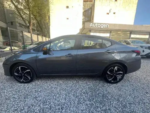Nissan Versa 1.6 Exclusive Cvt 2026