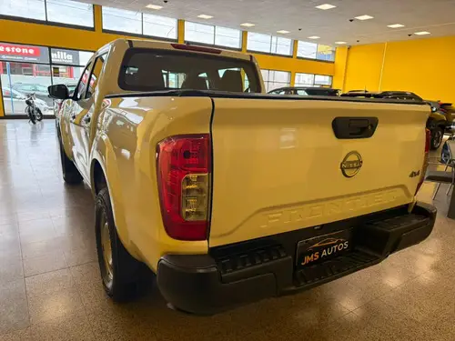 Nissan Frontier 2.3 Se Cd 4x4 Mt 2023