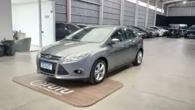 Ford Focus III 1.6 S 2014