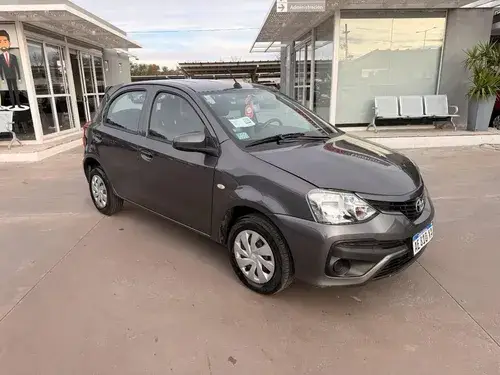 Toyota Etios 1.5 X 5p 2021