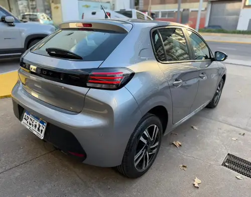 Peugeot 208 1.6 Allure Pack 2025