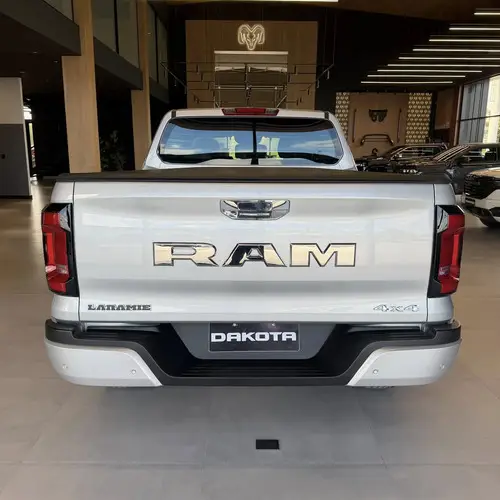 RAM Dakota 2.2Td Laramie 4Wd At8 2026