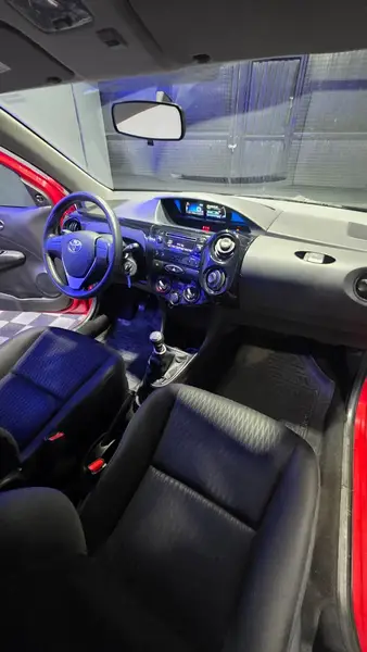 Toyota Etios X 1.5L 6M/T 5ptas 2021