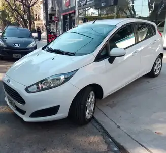 Ford Fiesta Kinetic 1.6 Sedan S Plus 120cv 2014