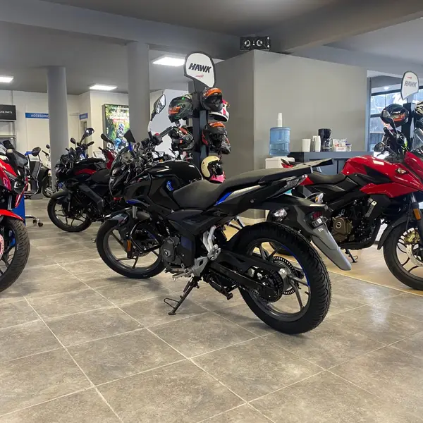 Bajaj Rouser P150 Street 2026
