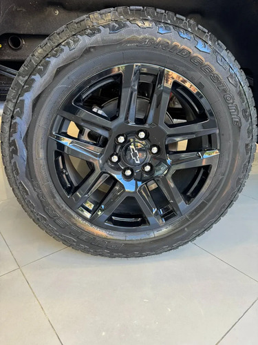 Chevrolet Silverado 5.3 V8 Z71 Trail Boss 2025