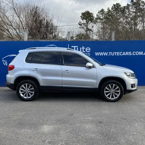 Volkswagen Tiguan 2.0 Elegance Tsi 200cv Tiptronic 2013