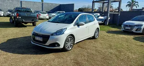 Peugeot 208 FELINE 1.6 115 2020