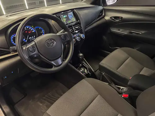 Toyota Yaris XS 1.5 CVT 2025