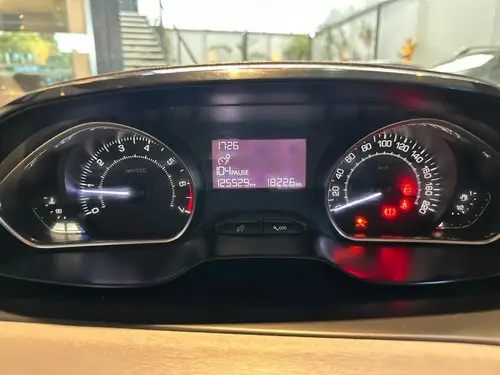 Peugeot 208 1.6 5p Allure Touch 2014