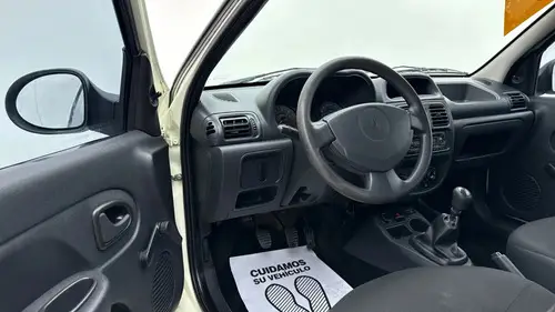 Renault Clio 1.2 Mío Authentique Pack Look 2013
