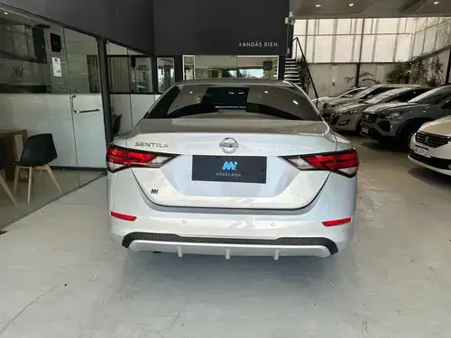 Nissan Sentra Advance 1.8 CVT 2022