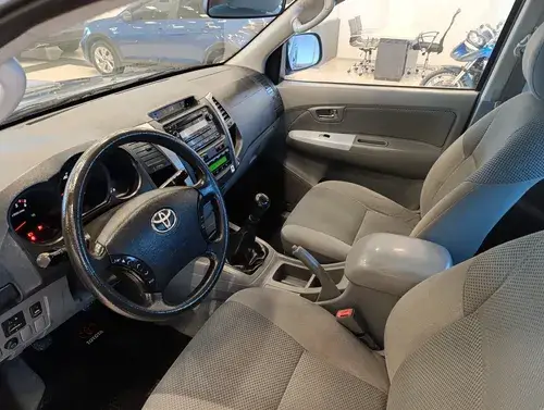 Toyota Hilux Pick-Up 3.0 Cd Srv I 171cv 4x2 2011