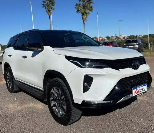 Toyota SW4 HILUX SW4 4X4 SRX 2.8 TDI 6 AT 7A 2023