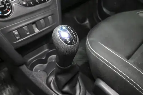 Renault Logan 1.6 16v Intense 2025
