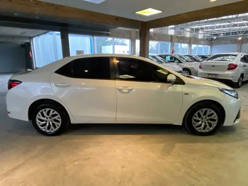 Toyota Corolla 1.8 Xli Mt 140cv 2017