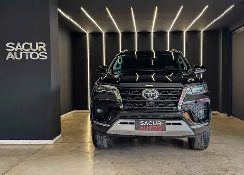 Toyota Hilux SW4 SRX 2.8 TDI 4x4 AT 2023