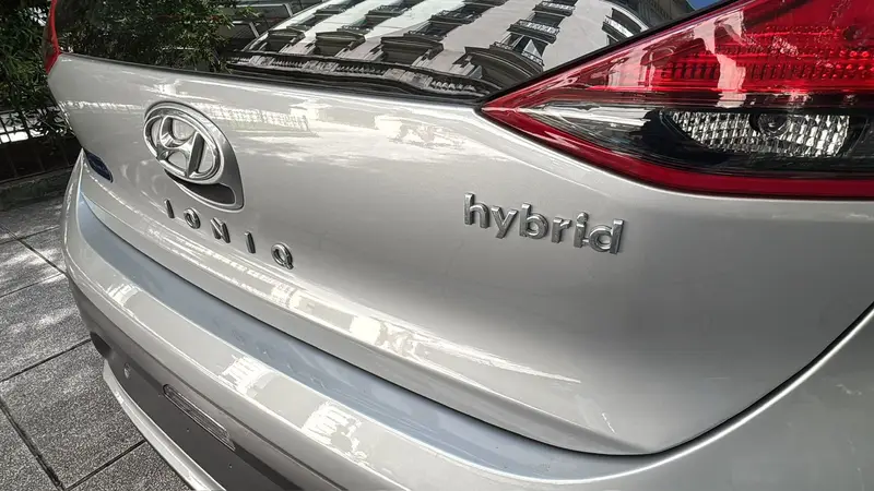 Hyundai Ioniq Hybrid 1.6 2025