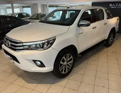 Toyota Hilux 2.8 CD SRX TDI 6 M/T 2018