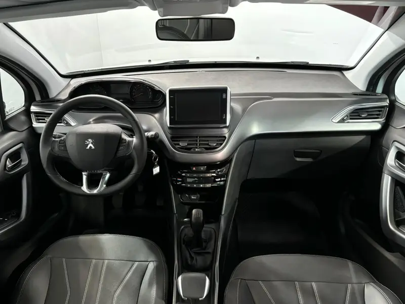 Peugeot 2008 1.6 FELINE L/22 2022