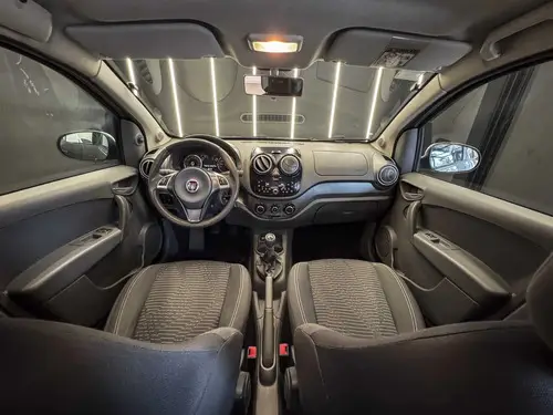 Fiat Palio 1.4 5 P ATTRACT 2016