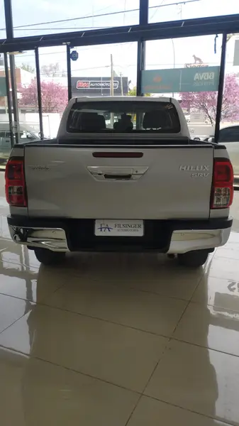 Toyota HILUX SRV 4X2 2.8 TDI AT 2020