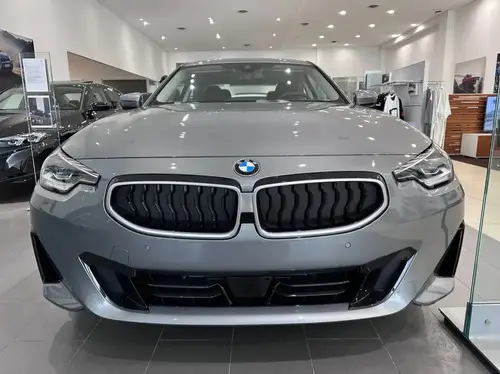 BMW 220i Coupe Advantage 2025
