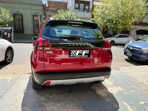 Peugeot 2008 1.6 Feline Tip 2023