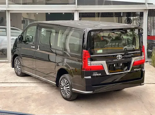 Toyota Hiace 2.8 Tdi Wagon 6at 10a 2025