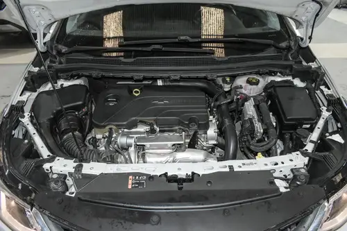 Chevrolet Cruze II 1.4 Lt At 5p 2023