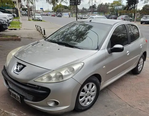 Peugeot 207 1.4 Xs 2010