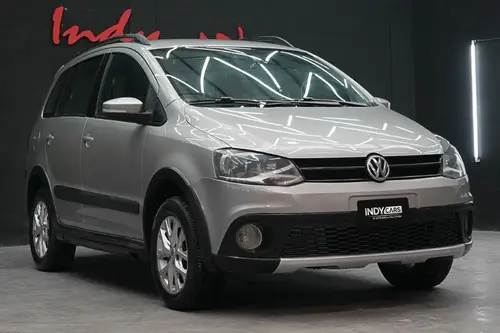 Volkswagen Suran Cross 1.6 Highline 101cv 2014