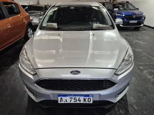 Ford Focus III 2.0 Se Plus At6 2016