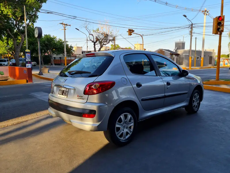 Peugeot 207 XR 1.4 2009