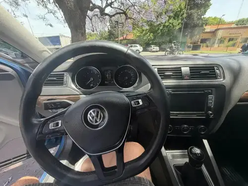 Volkswagen Vento 2.5 Advance Plus 170cv 2015
