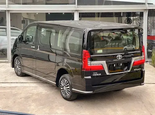 Toyota Hiace 2.8 Tdi Wagon 6at 10a 2026