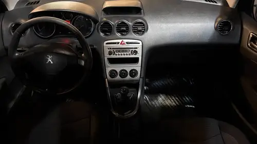 Peugeot 408 2.0 Allure Plus 143cv 2015