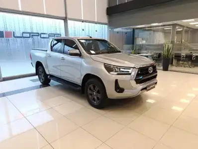 Toyota Hilux Pick-Up 2.8 Cd Srv 204Cv 4X2 2022