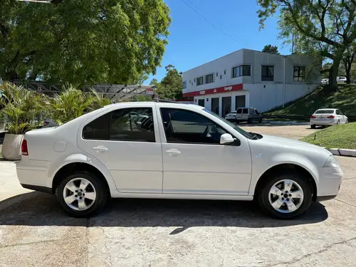 Volkswagen Bora 2.0 Trendline 115cv 2010