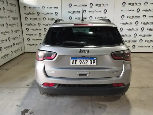 Jeep Compass 2.4 LONGITUDE AT6 4X2 L18 2021