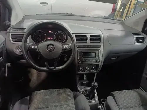 Volkswagen Suran 1.6 Comfortline 101cv 2016