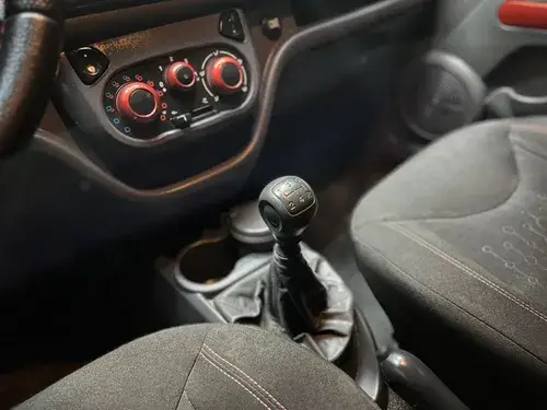 Fiat Uno 1.4 Sporting 2013