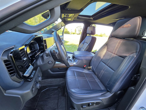 Chevrolet Silverado 5.3 V8 High Country 2025