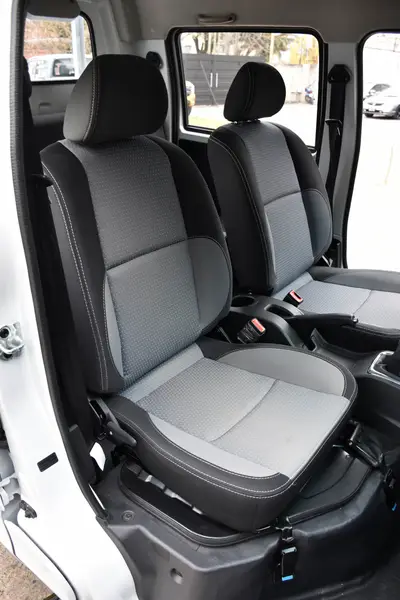 T32 Cabina doble 2026