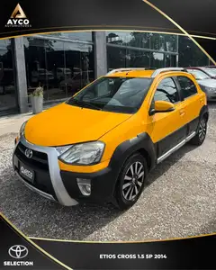 Toyota ETIOS 1.5 CROSS 2014