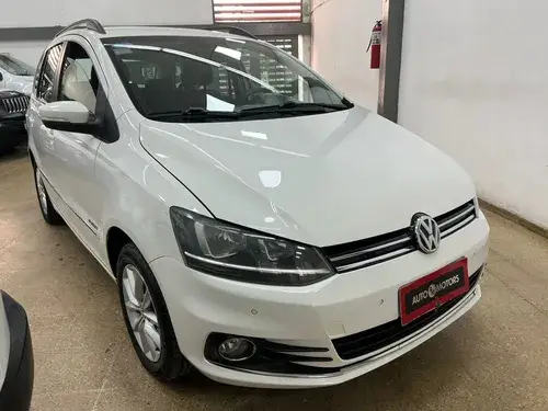 Volkswagen Suran 1.6 Imotion Highline 2015
