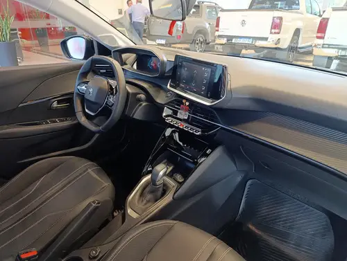 Peugeot 208 1.6 Feline Tiptronic 2022